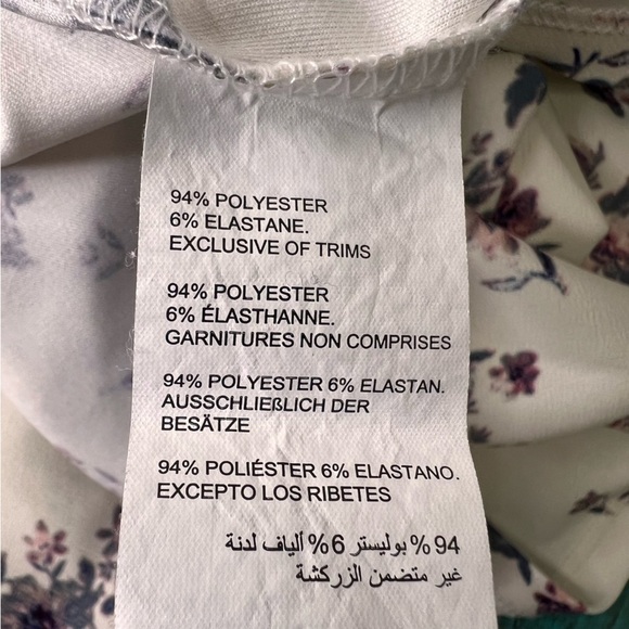 Addition Elle Love & Legend Criss Cross Back Floral Vneck Blouse Size 3x - Picture 9 of 10